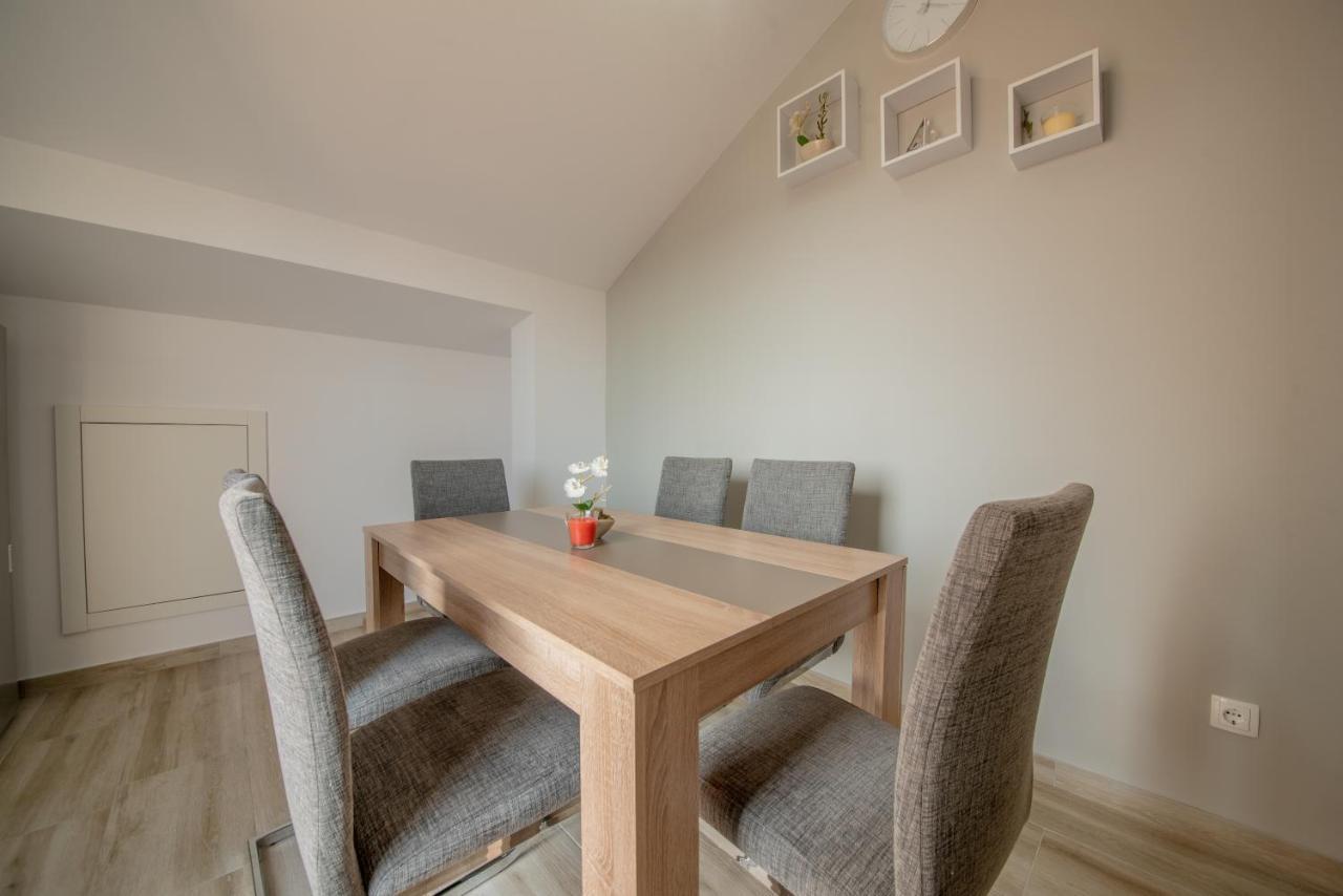 Apartman Eva Vrsi Exterior foto